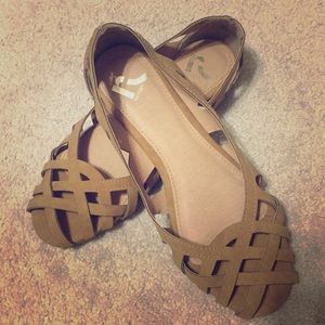 Tan Flats - Host Pick 🎉😍✨