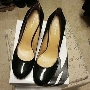 Nine West Black Patent Leather Pumps