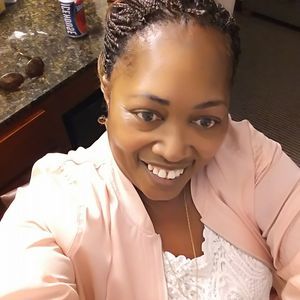 Meet your Posher, Deborah