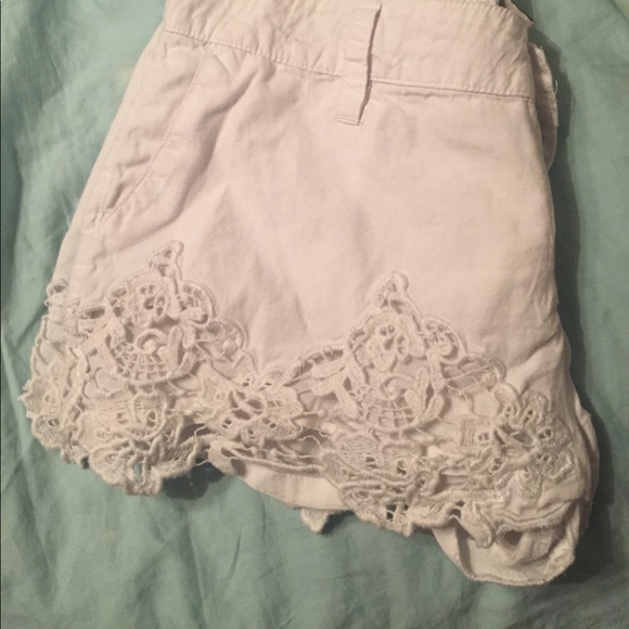 Shorts - Picture 3 of 3