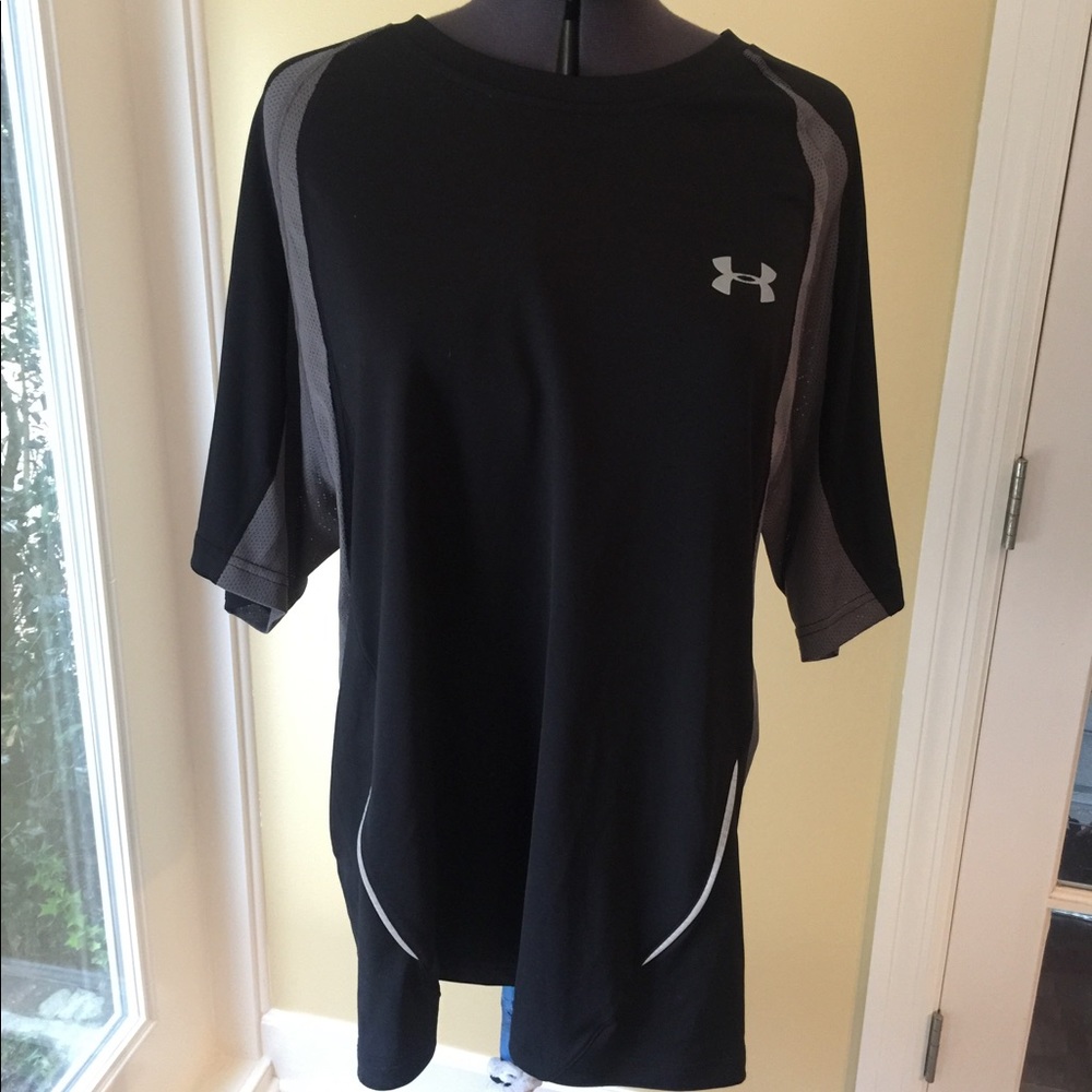 Under Armour Heat Gear Athletic shirt large
