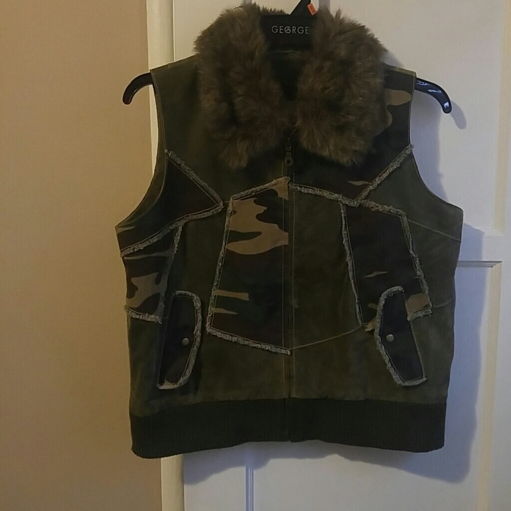 Wilson's Leather suede Army Green Vest