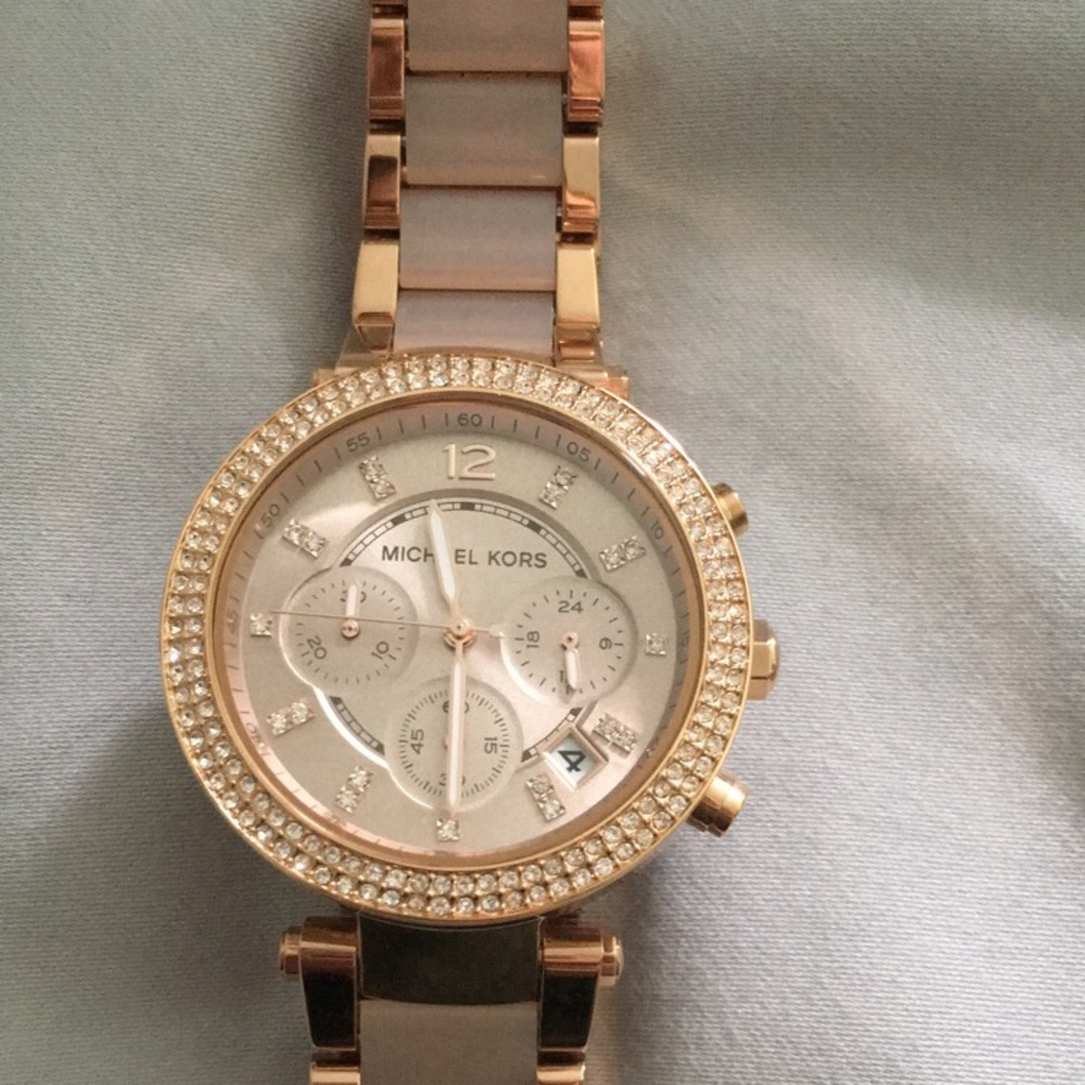 Michael kors watch. New in box.