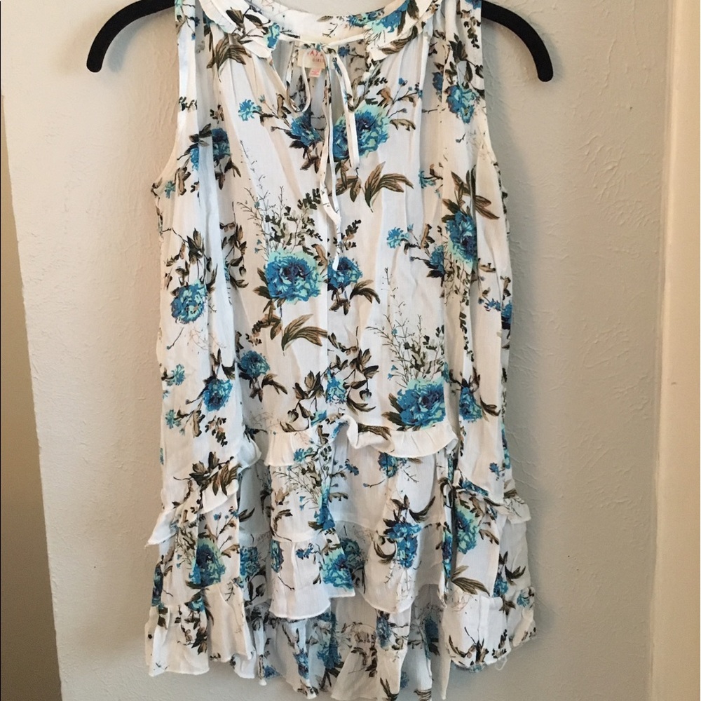 Boutique top floral short-sleeve size 11/12