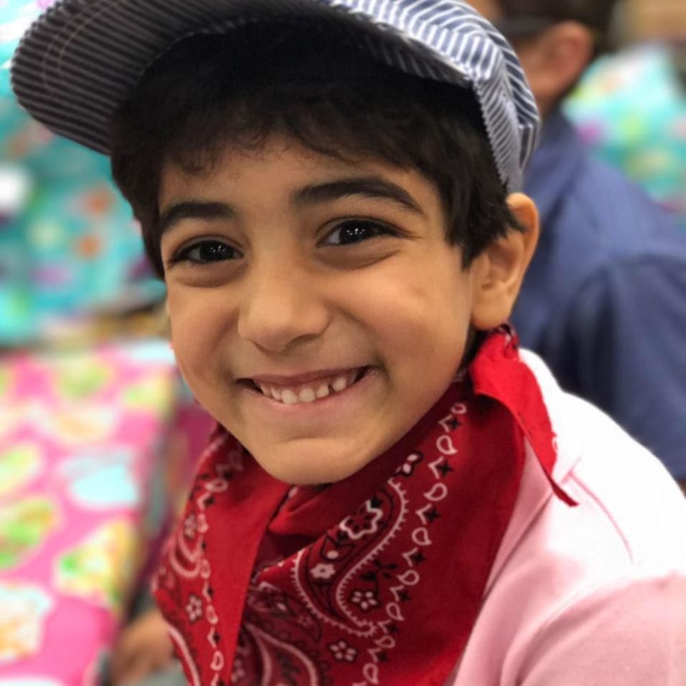 Meet your Posher, Zeena