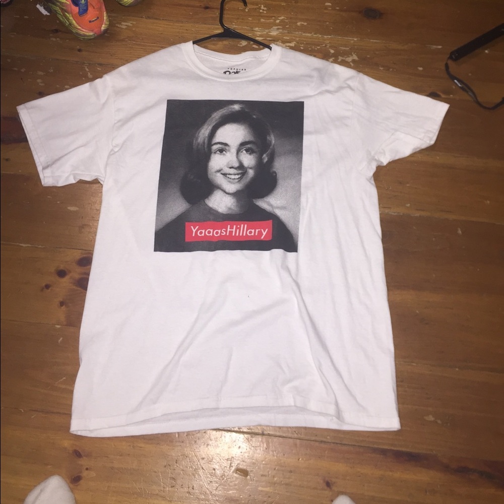"Yasss Hillary" T-Shirt