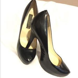 STEVEN By Steve Madden Black Pumps