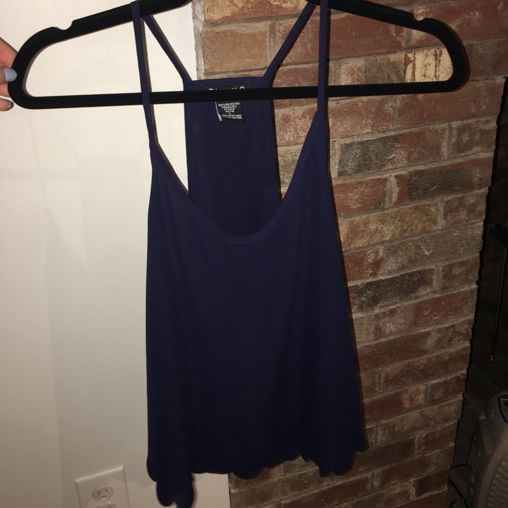 Scalloped tank top