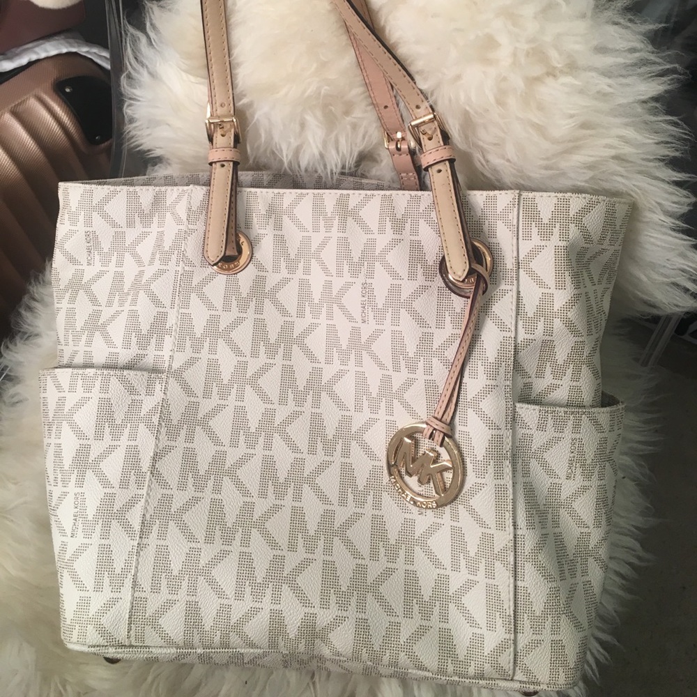 Michael Kors Jet Set Travel Logo Tote