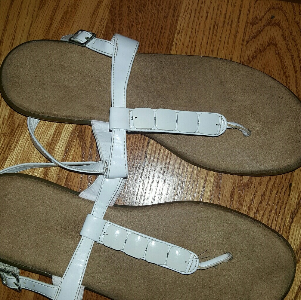White sandels