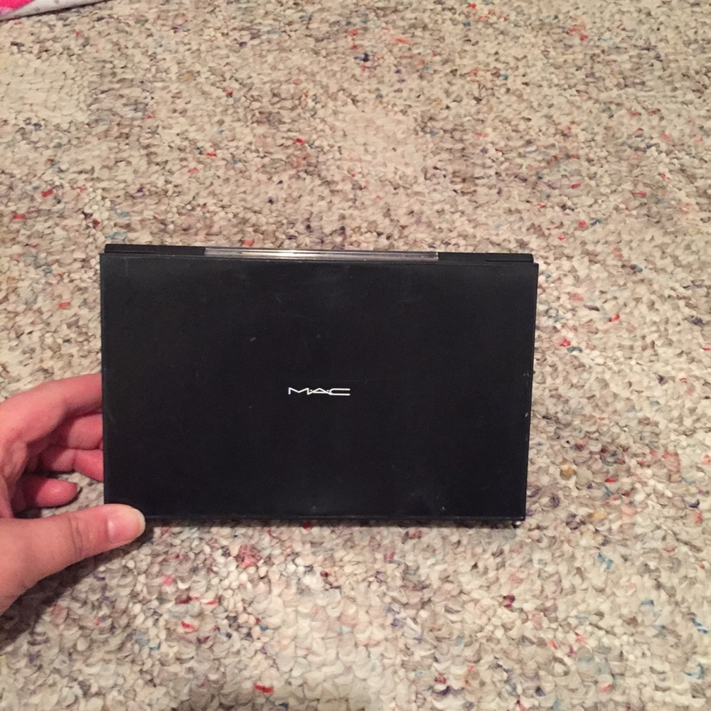 3 MAC double sided magnetic pallets