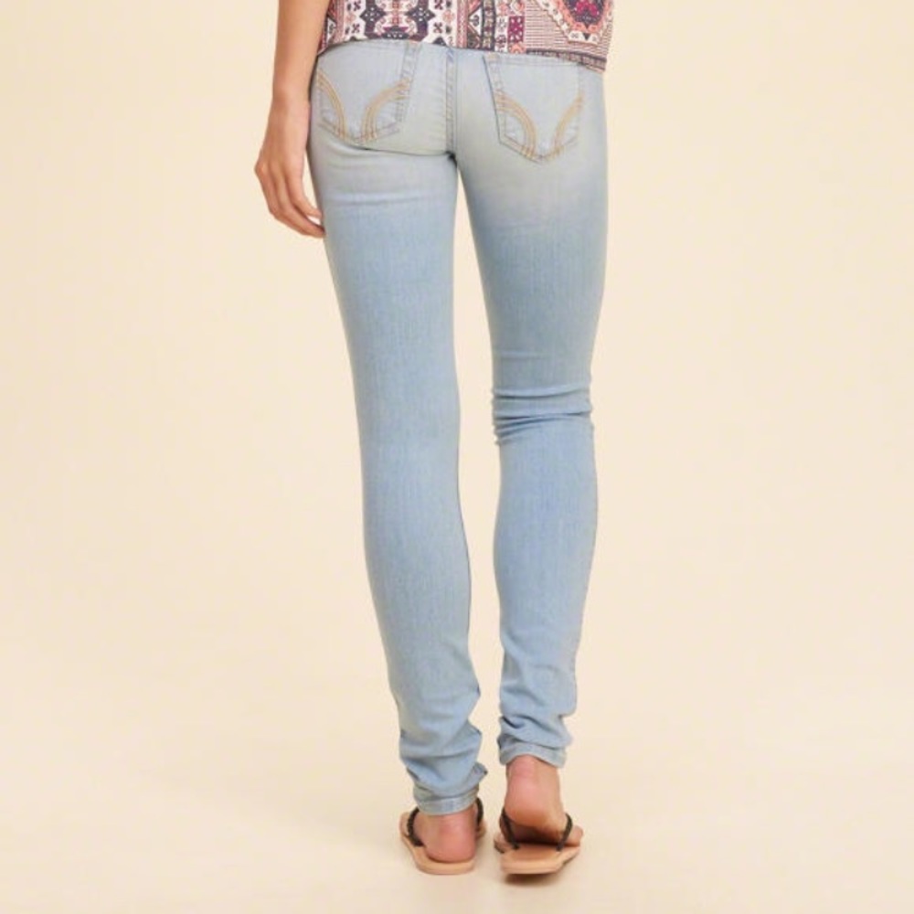 Hollister Low-Rise Super Skinny Jeans