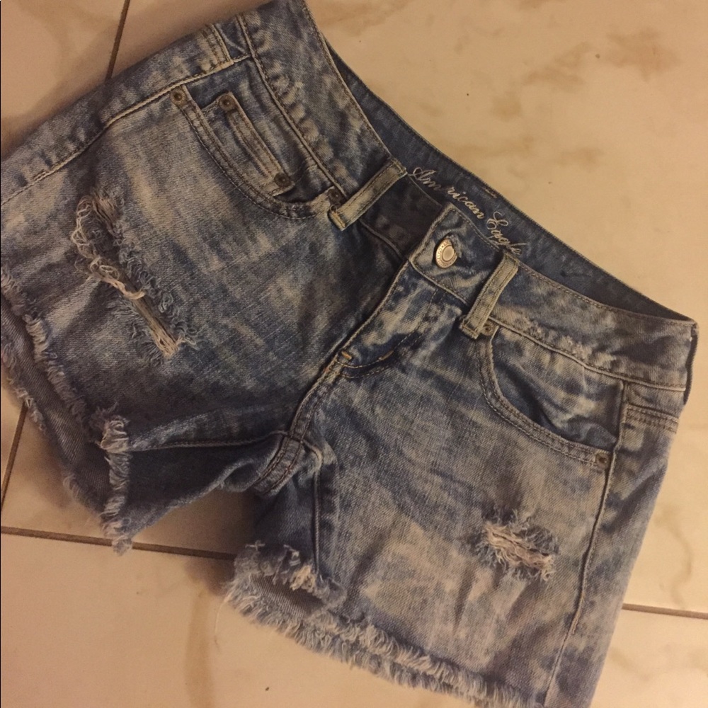 American eagle shorts.