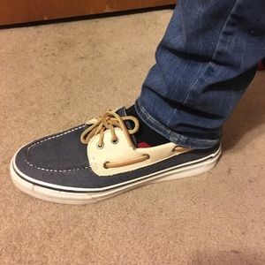 WHITE AND DENIM SPERRYS