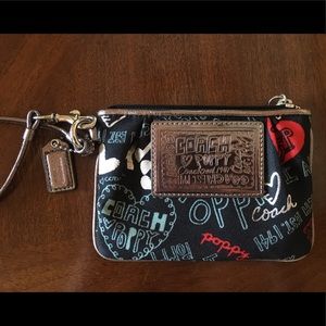 Coach Poppy writlet/ coin purse