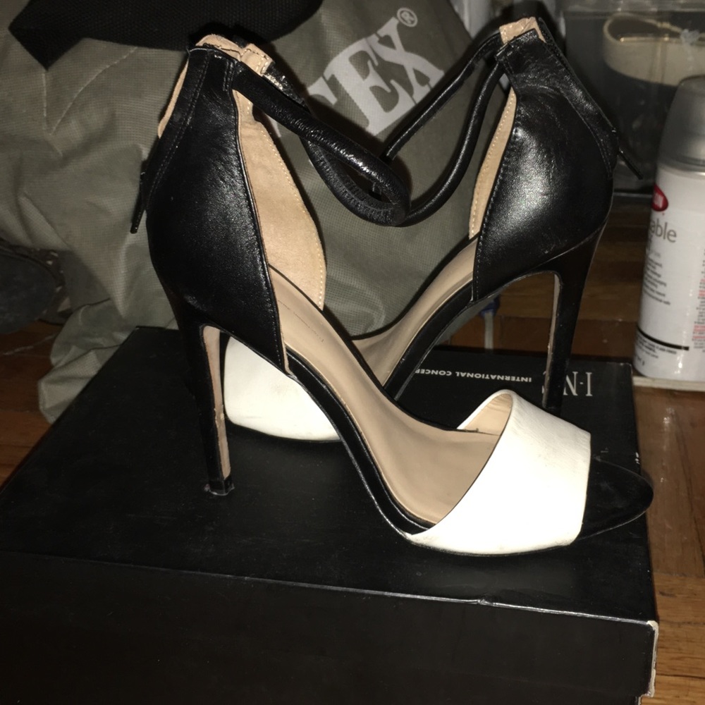 Zara strap heels Multi Black/White size 7.5
