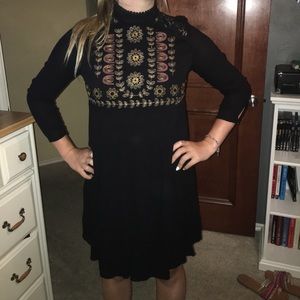 NWOT EMBROIDERED DRESS