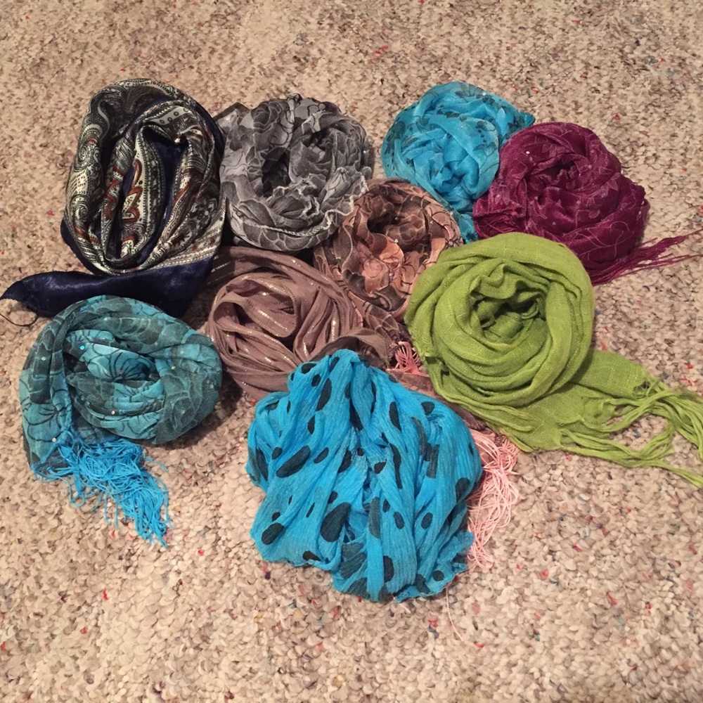 Bundle of scarves