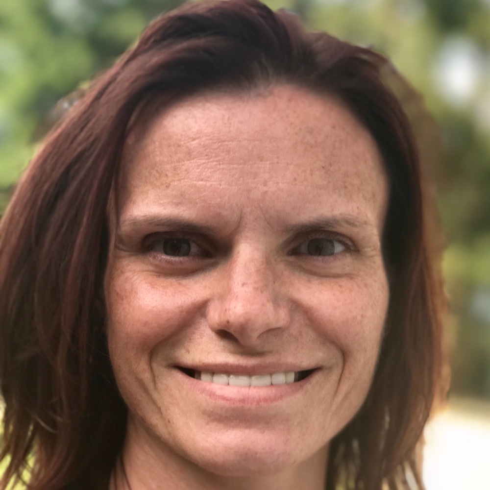 Meet your Posher, Rachel! LOVE shopping & selling