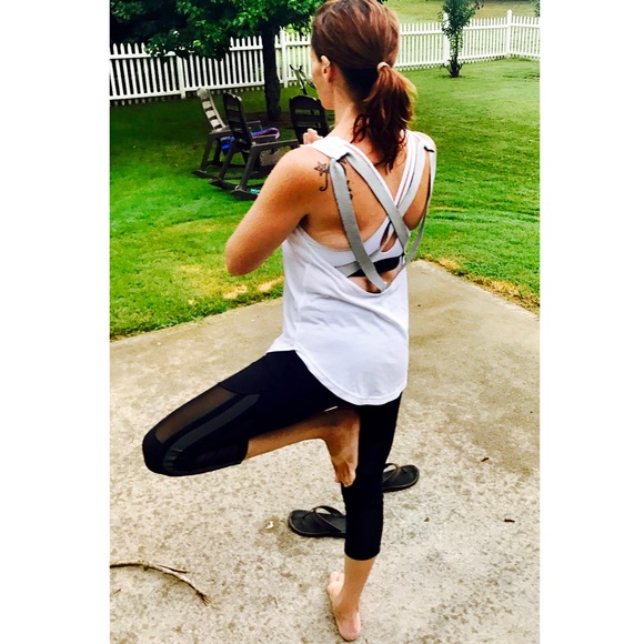 Meet your Posher, Rachel! LOVE shopping & selling - Picture 2 of 7