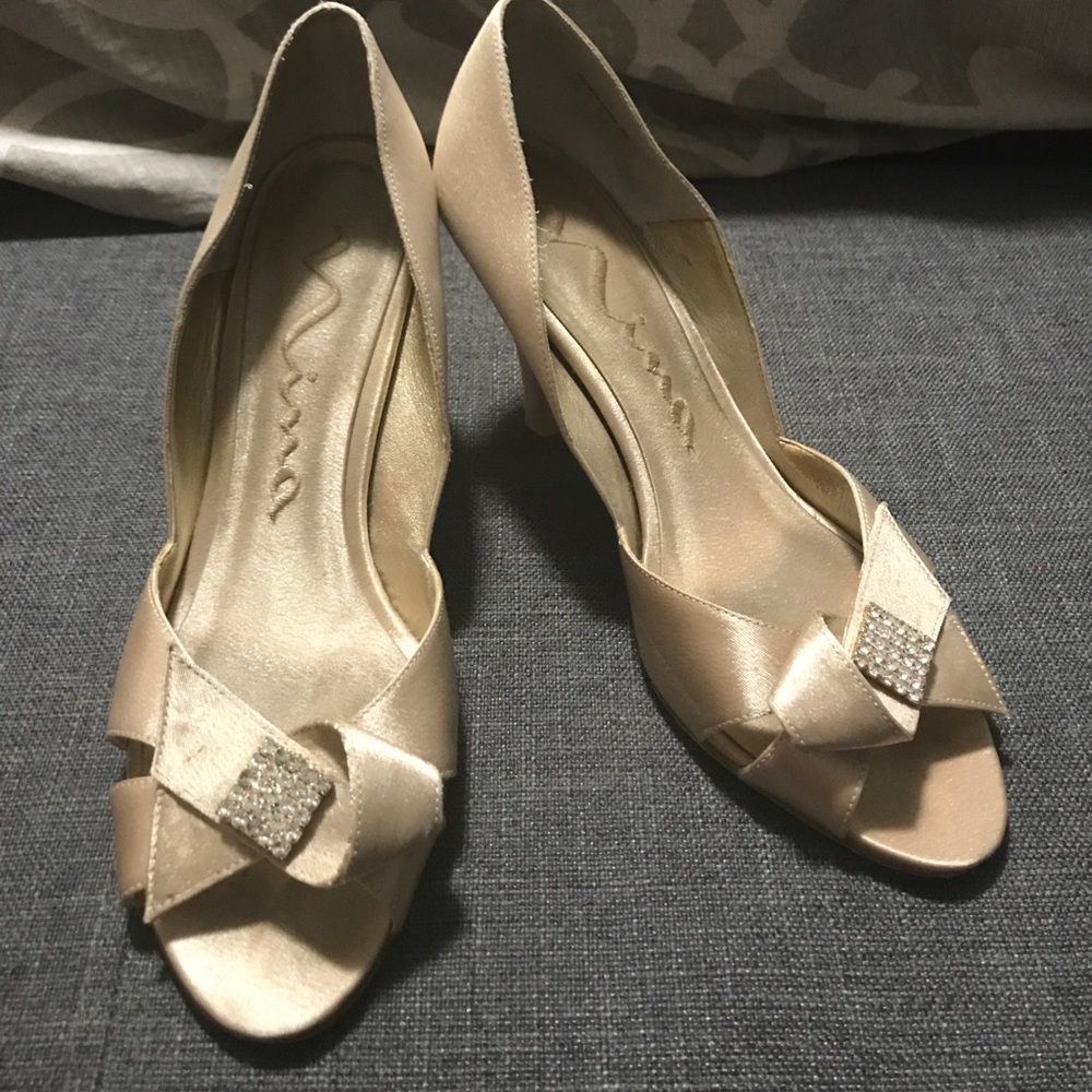 Gold formal heels ✨🌟💫