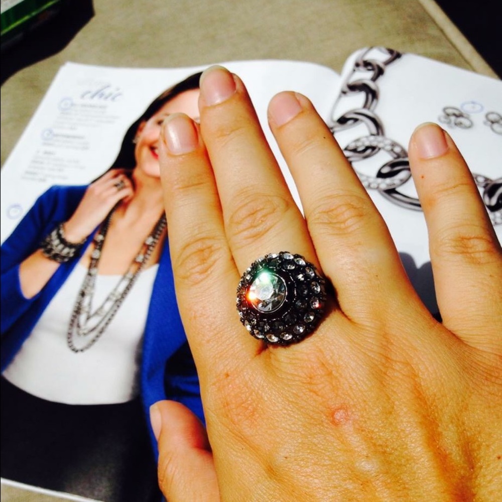 Premier Designs - Starburst ring SIZE 8/9