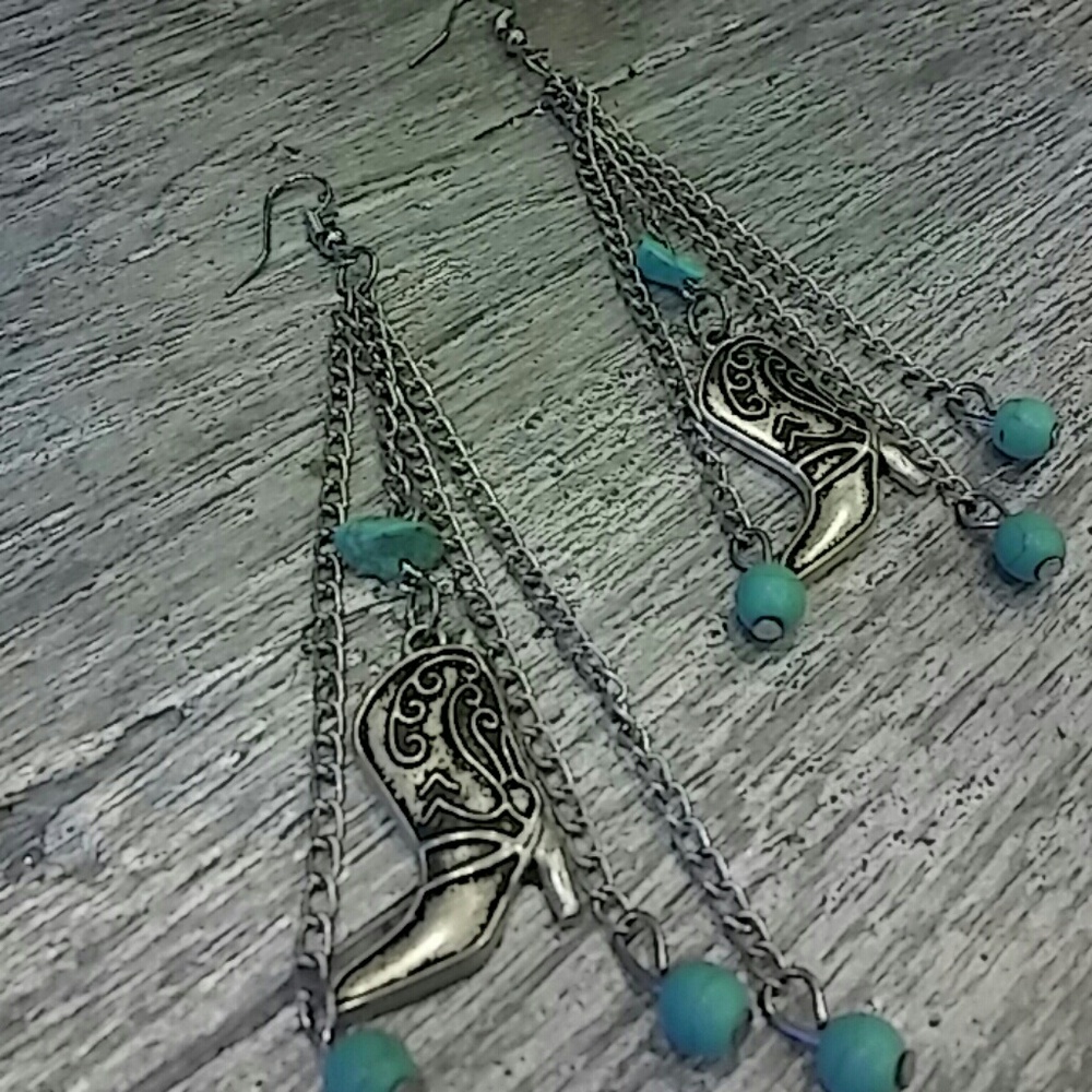 COWGIRL EARRINGS - Picture 4 of 4