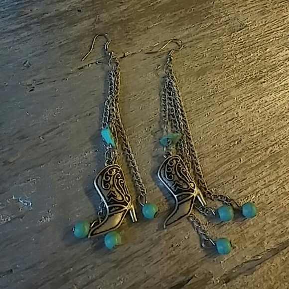 COWGIRL EARRINGS - Picture 2 of 4