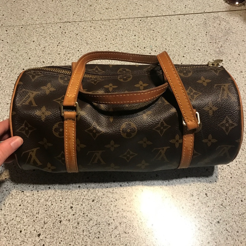 VINTAGE AUTHENTIC LOUIS VUITTON PAPLLILLON 🖤
