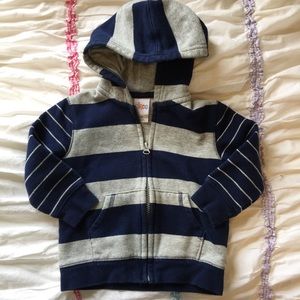 Very useful zipped hoodie 18M