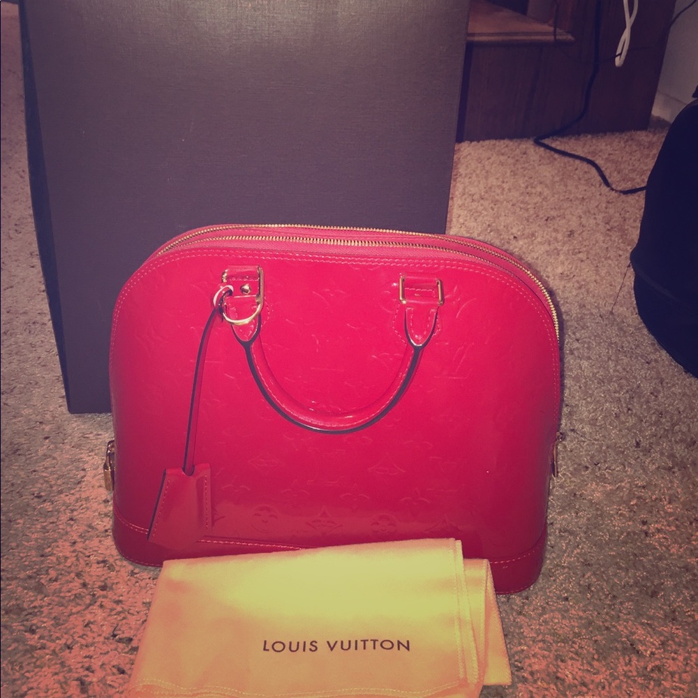 Louis Vuitton Alma
