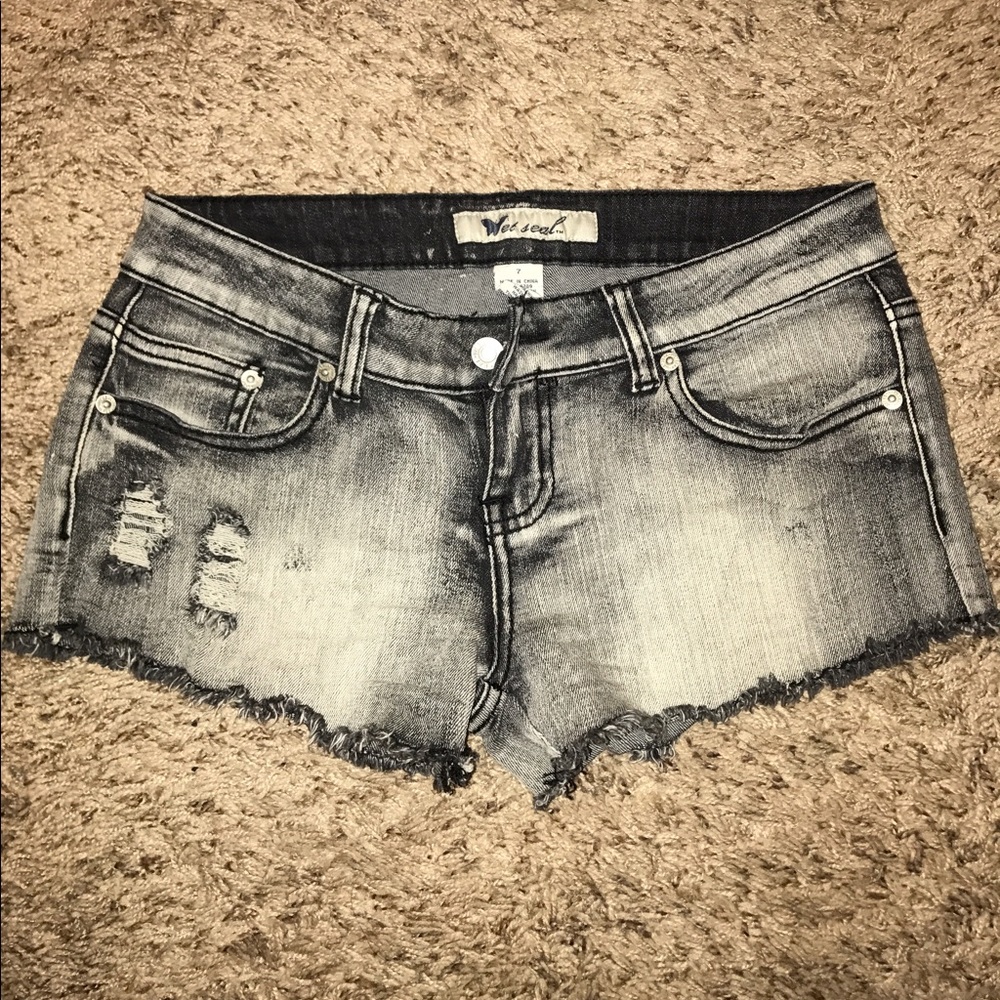 Distressed shorts