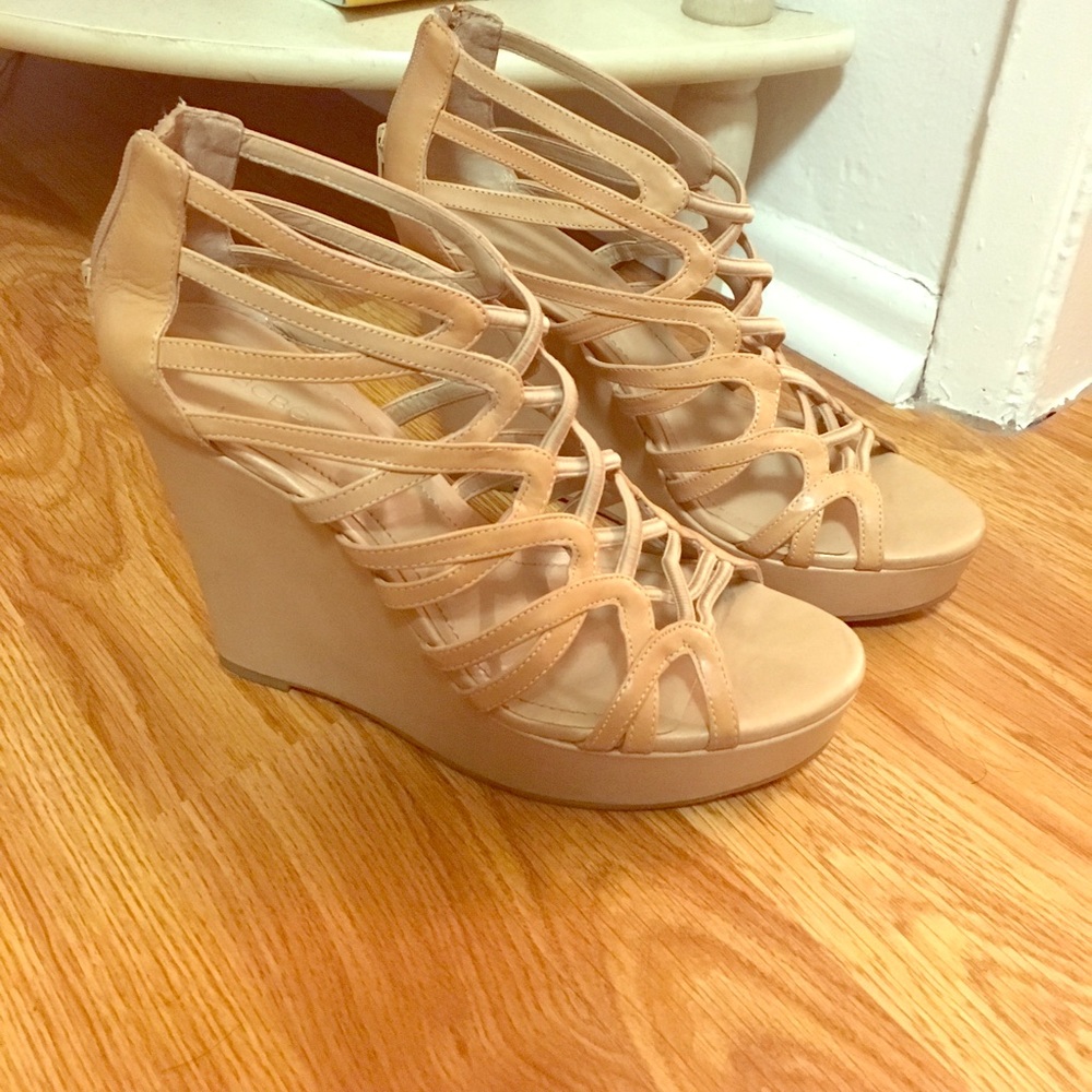 BcBg wedges