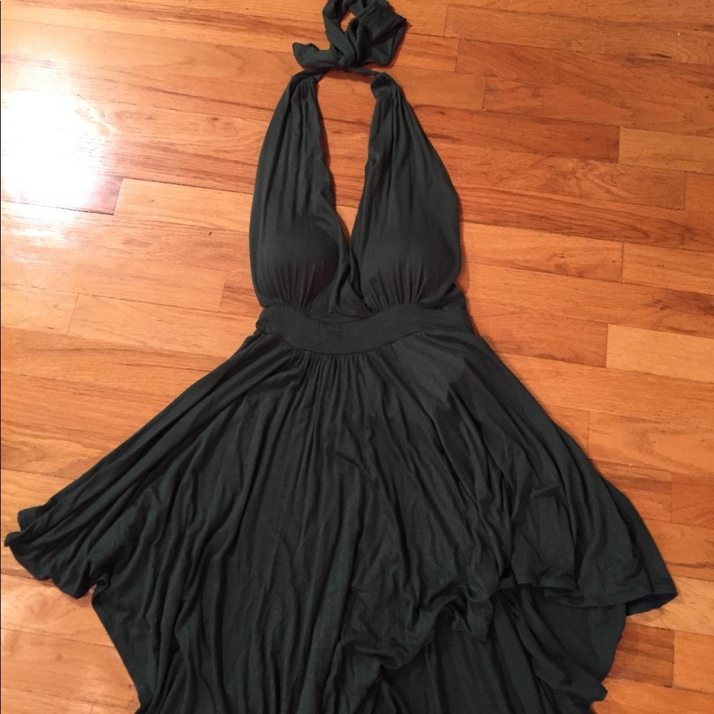 Si style hunter green halter long handkerchief hem