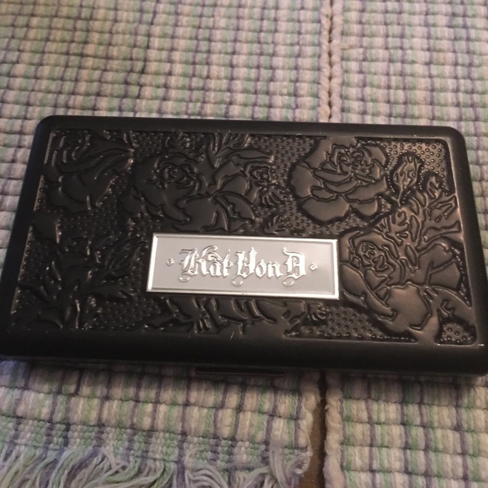 Kat Von D Saint palette