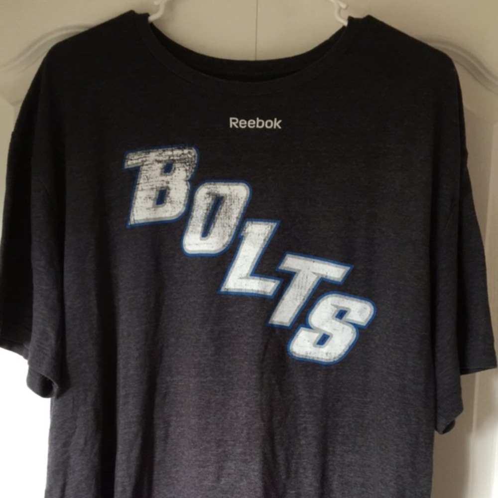 REEBOK TAMPA BAY LIGHTNING 2XL MENS TSHIRT NHL