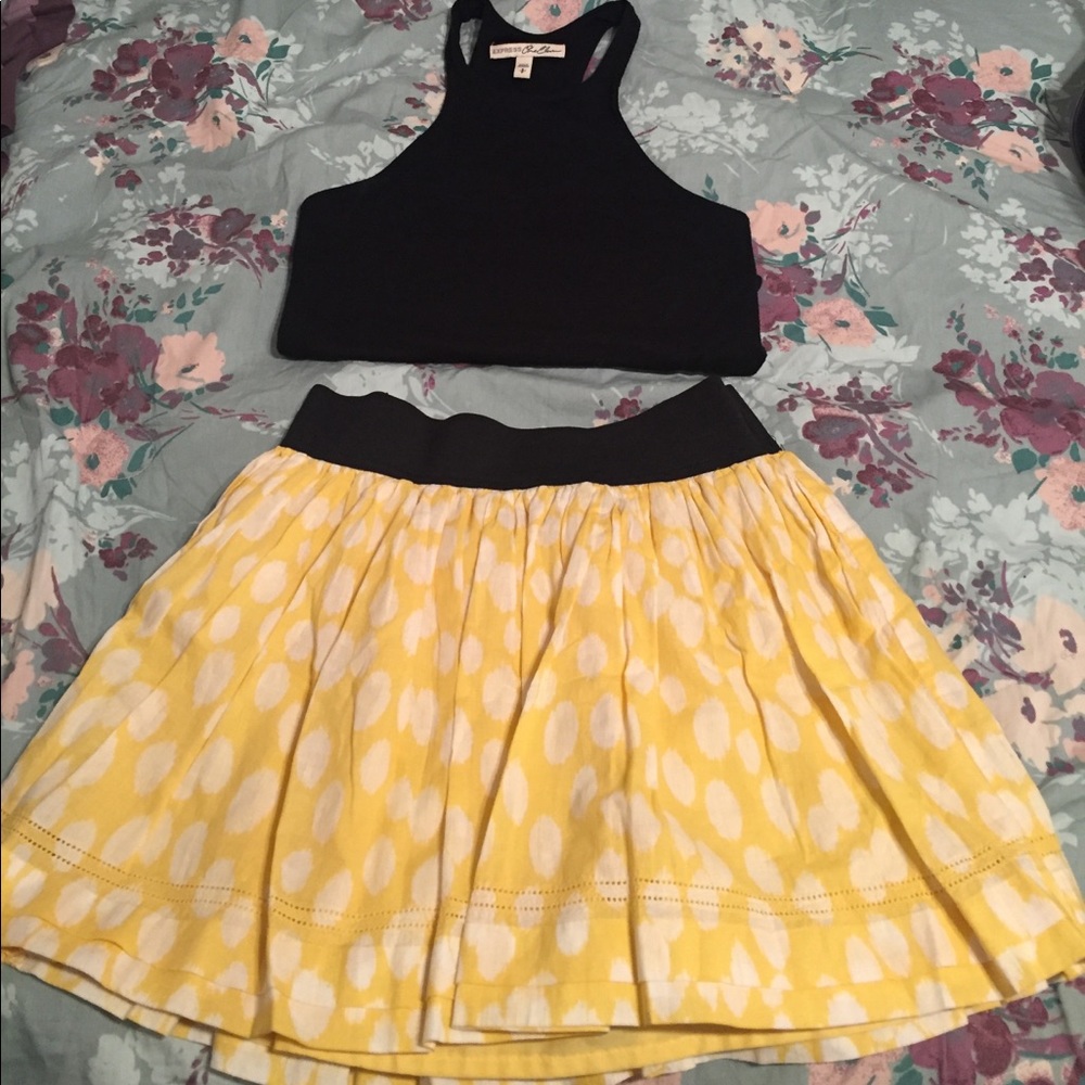 Guess mini skirt