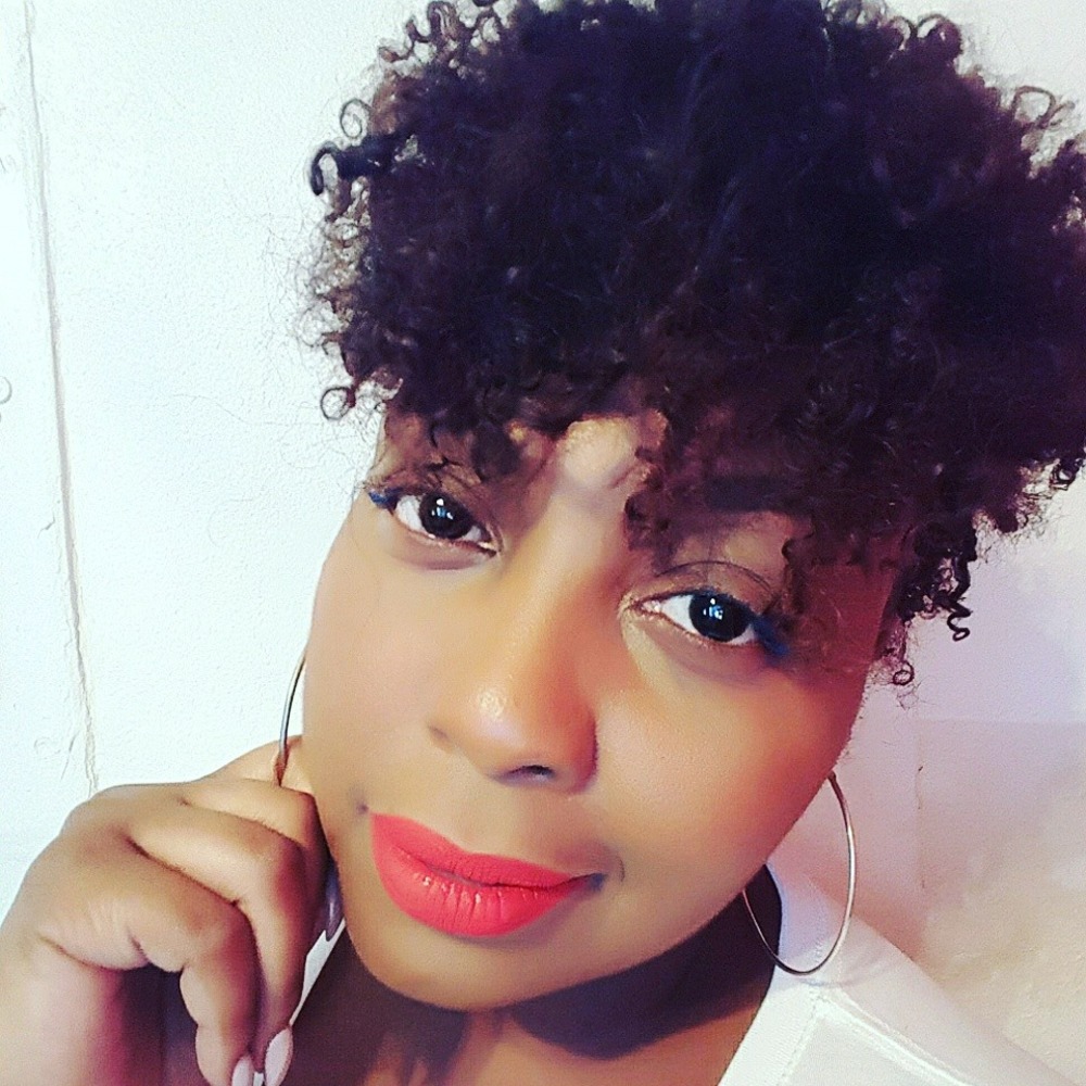 Meet your Posher, Keka