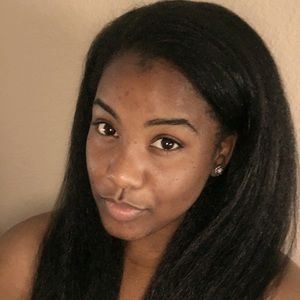 Meet your Posher, Camille