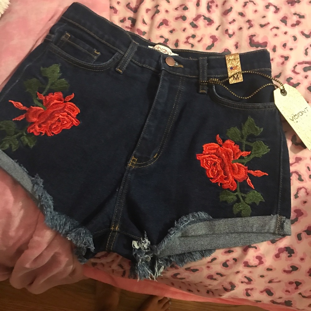 NWT rose high waisted shorts