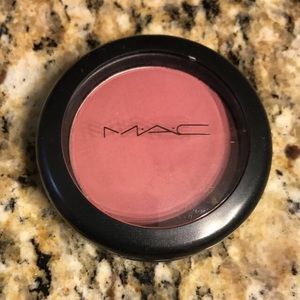 MAC BREATH OF PLUM BLUSH