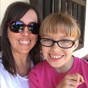 Meet your Posher, Courtney