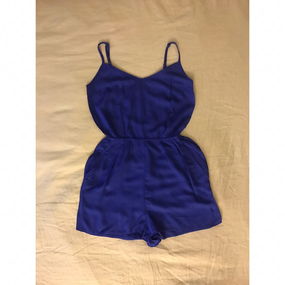 SALE!! 17% OFF 🎉🎉🎉 Beautiful Romper