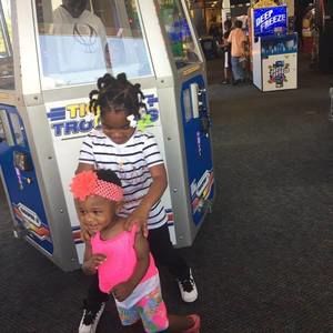 Meet your Posher, Damion