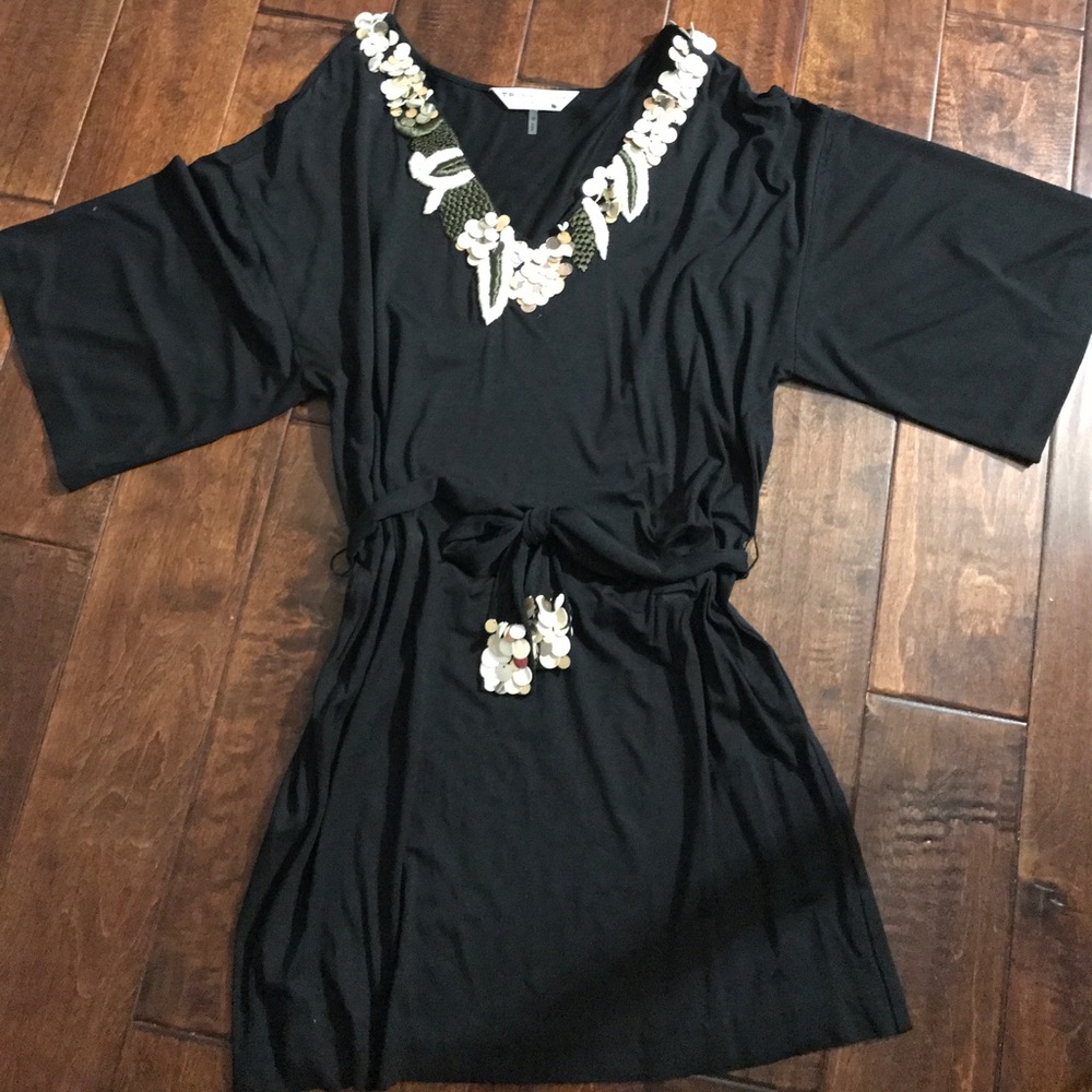 Trina Turk Beautiful Embroidered dress