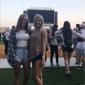 Meet your Posher, Mandi