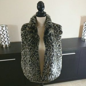 SOLD Valerie Stevens Cheetah Print Faux Fur Vest