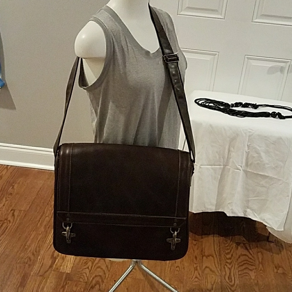 New!!!Genuine Brown Leather Messenger Bag