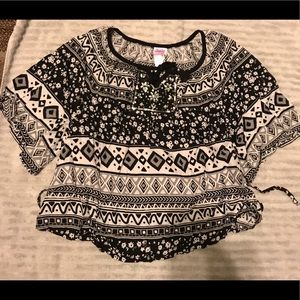 Decorative Black & White Blouse