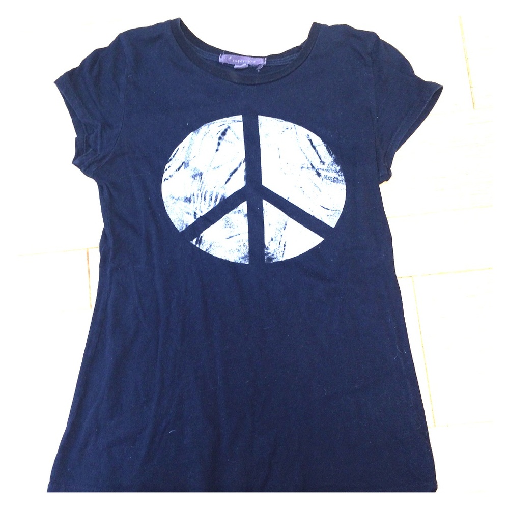 Forever 21 black tee